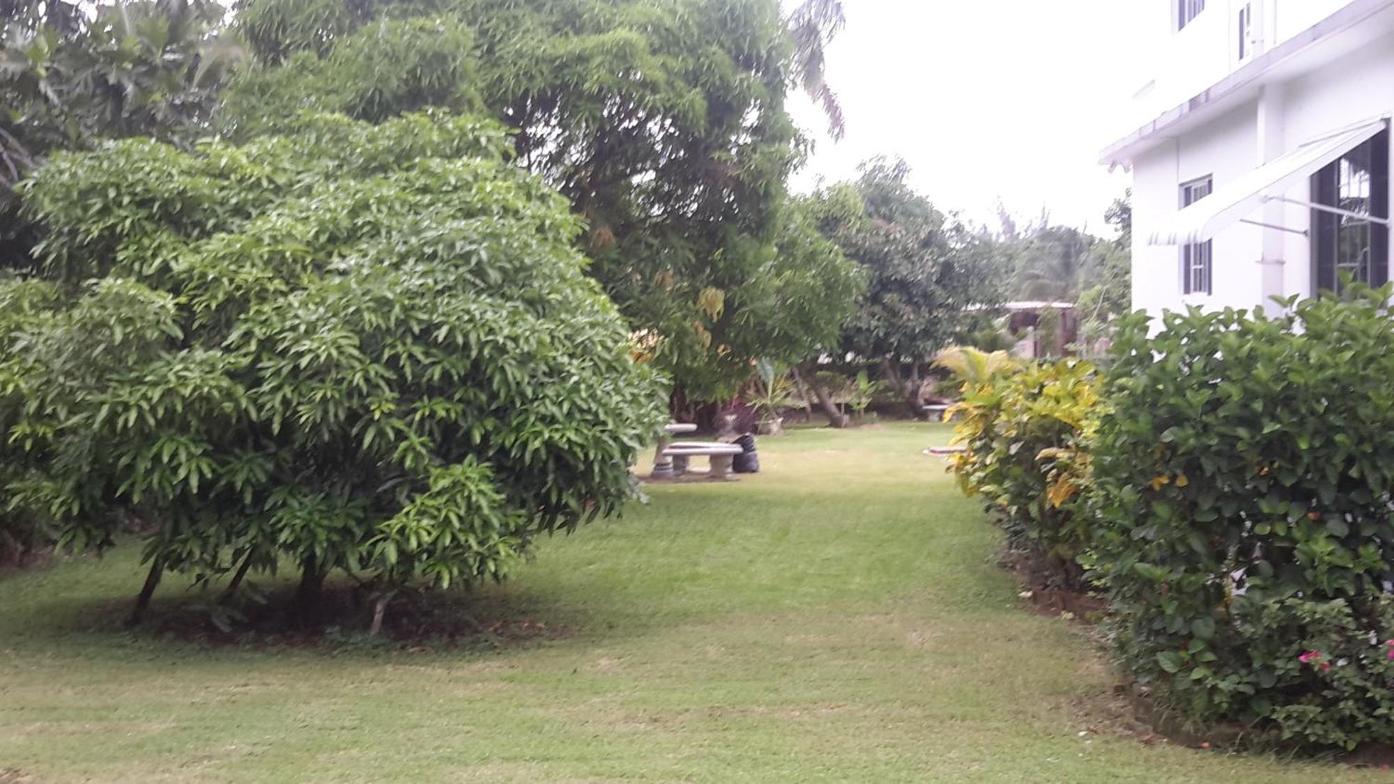 Lorenton Hideaway Lucea Exterior photo